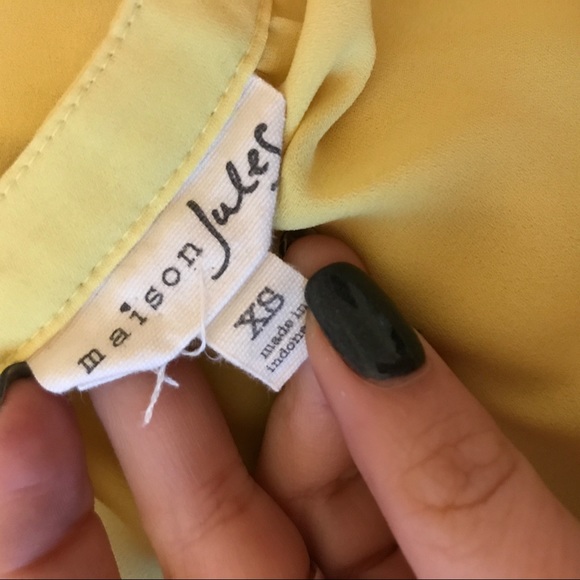 Maison Jules Eyelet Feminine Romantic Sleeveless V-Neck Tank Yellow Size XS - Picture 3 of 3